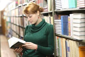 Доплата за завідування бібліотекою та роботу з бібліотечним фондом підручників