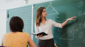 Дефіцит педагогів: в Україні бракує учителів початкової освіти та природничо-математичних наук