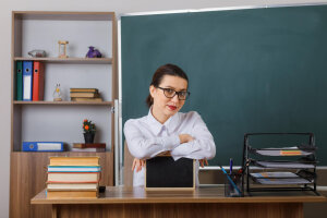 Нестача вчителів: освіта очолює список галузей за браком кадрів в Україні