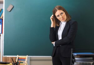 Перевантаження обов’язками сприяють вигоранню вчителів: опитування освітнього омбудсмена